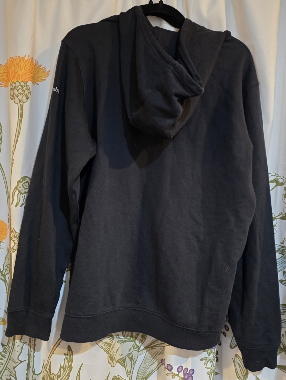 Columbia Hoodie - Picture 4 of 4